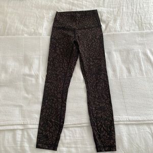 LuLulemon Wunderunder 25” leggings